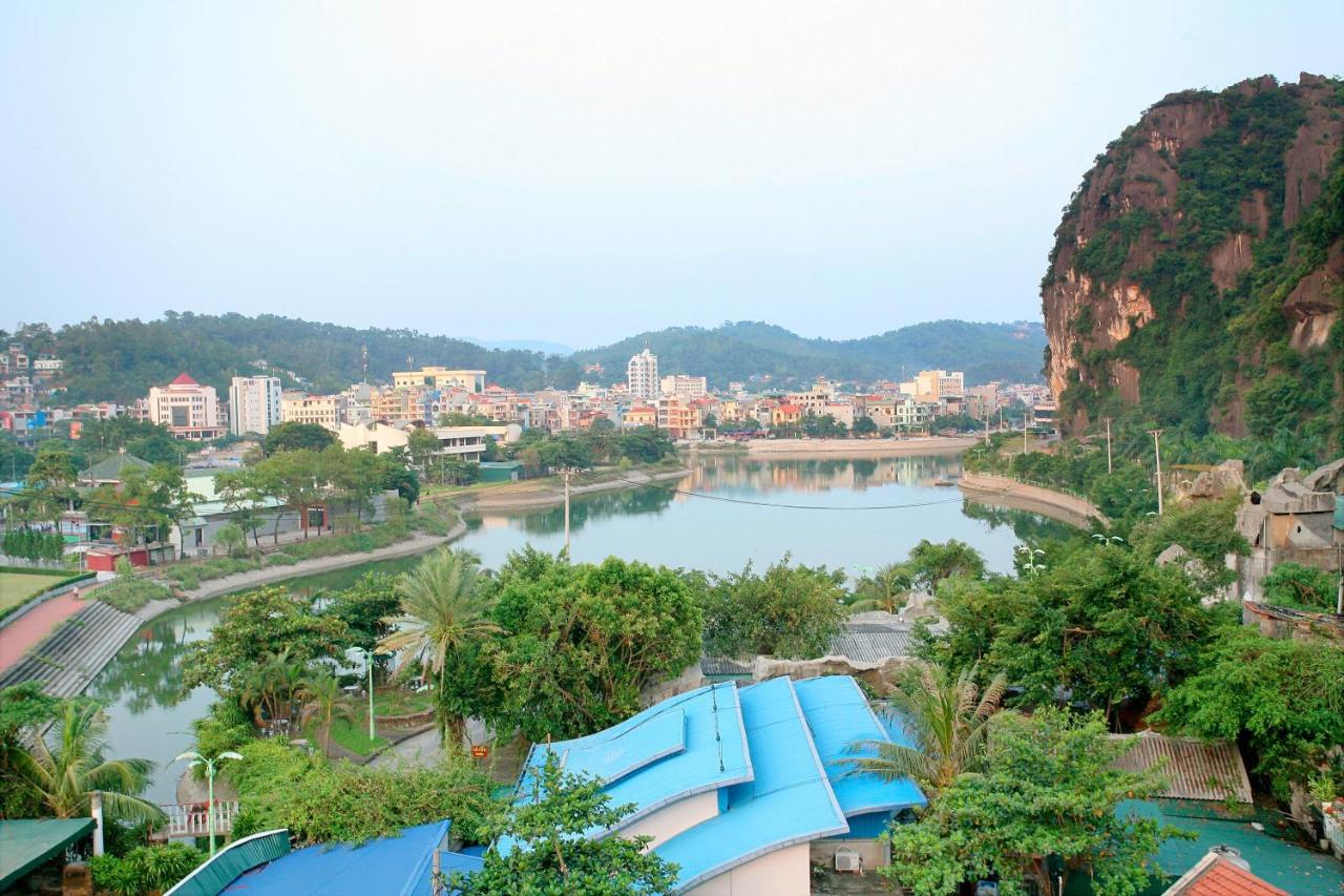 Ha Long Park Hotel Buitenkant foto