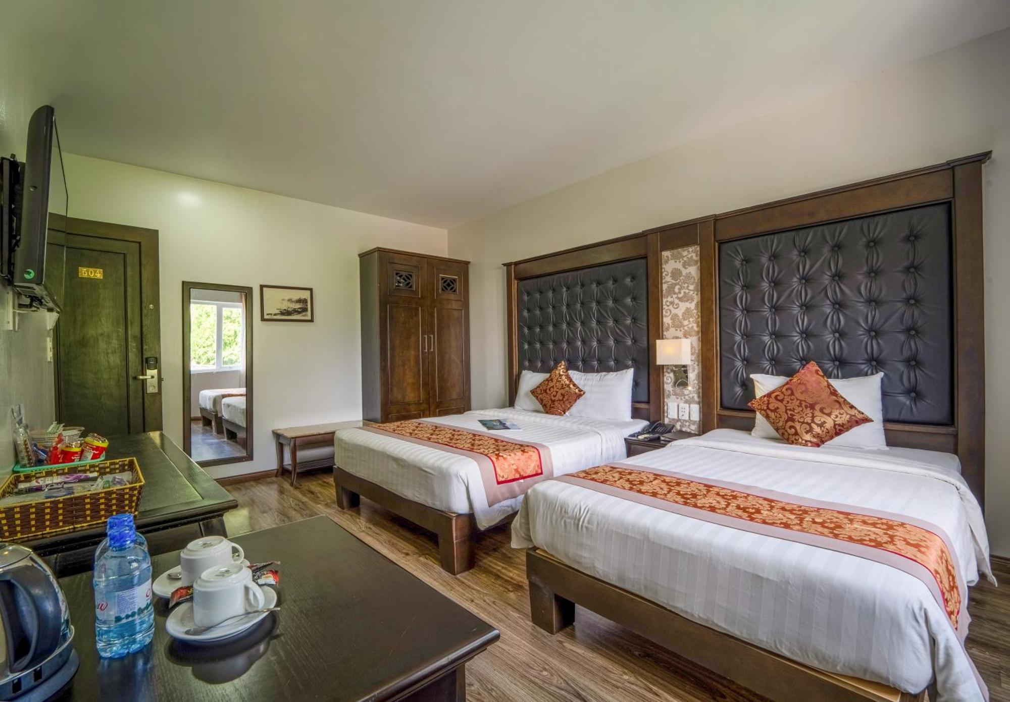 Ha Long Park Hotel Buitenkant foto