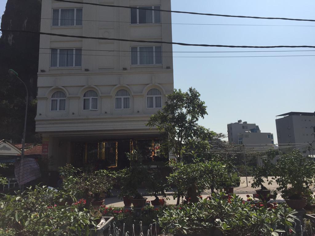 Ha Long Park Hotel Buitenkant foto